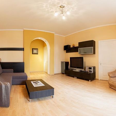 Kyiv Apartment In The City Center On Turgenevskaya Street Dış mekan fotoğraf